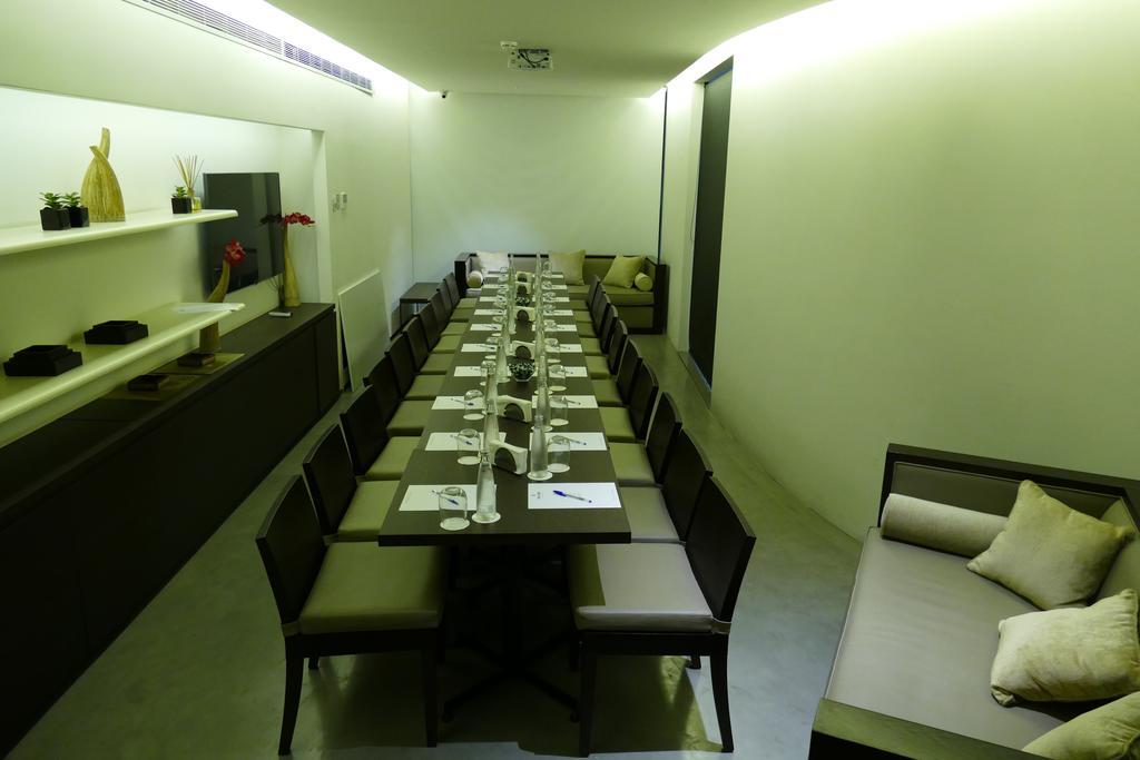 Three O Nine Hotel Beirut Ngoại thất bức ảnh